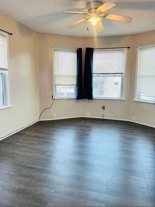 3 Rowe Avenue ##2 - Photo 7 of 8