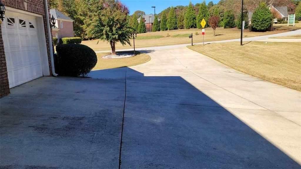 2750 Wellington Way Southeast - Photo 7 of 10