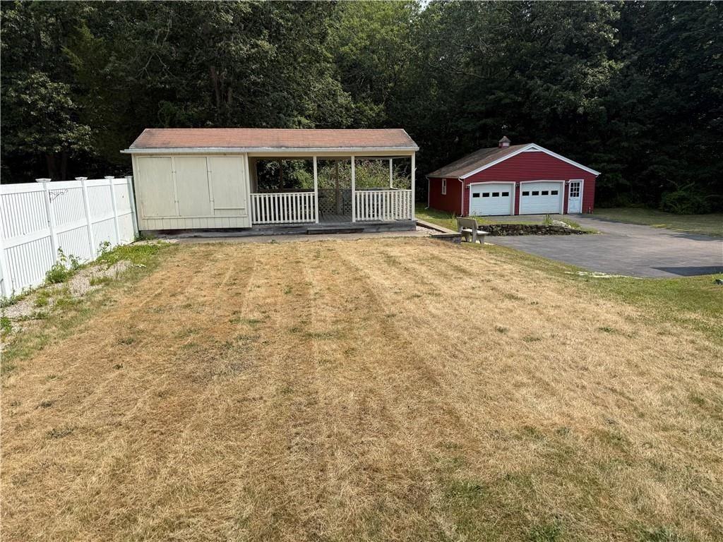 115 Winnapaug Road - Photo 2 of 19