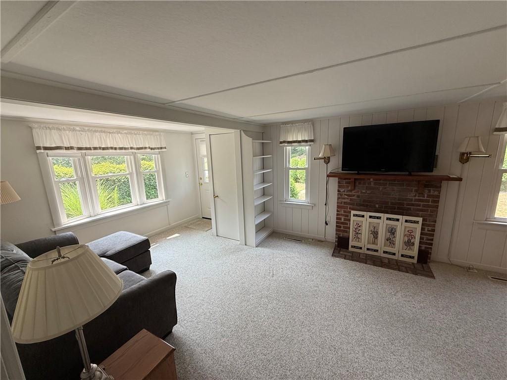 115 Winnapaug Road - Photo 3 of 19