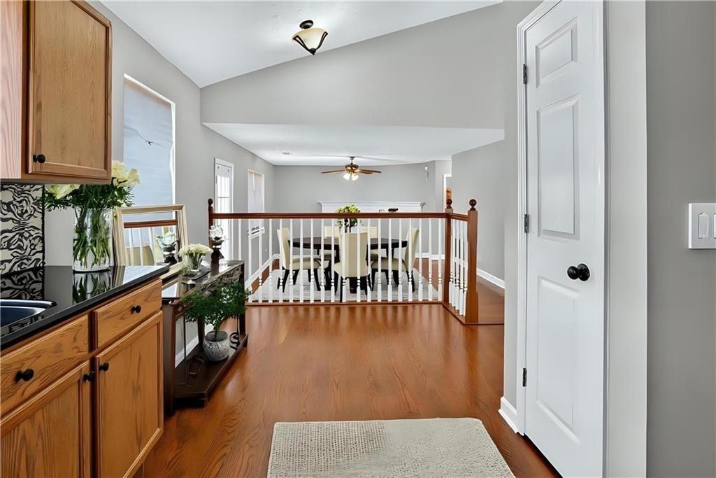 5822 Cedar Croft Lane - Photo 4 of 10