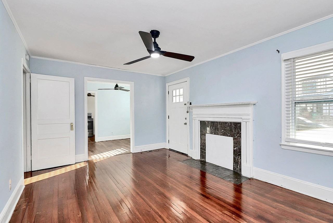 1105 Brookhurst Dr - Photo 2 of 18