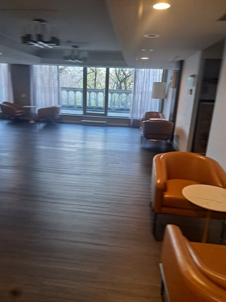 388 Bloor Street East - Photo 6 of 26