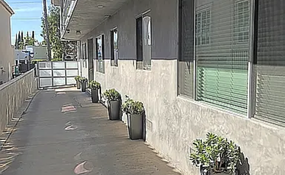 866 Hilldale Ave #5 - Photo 5 of 32