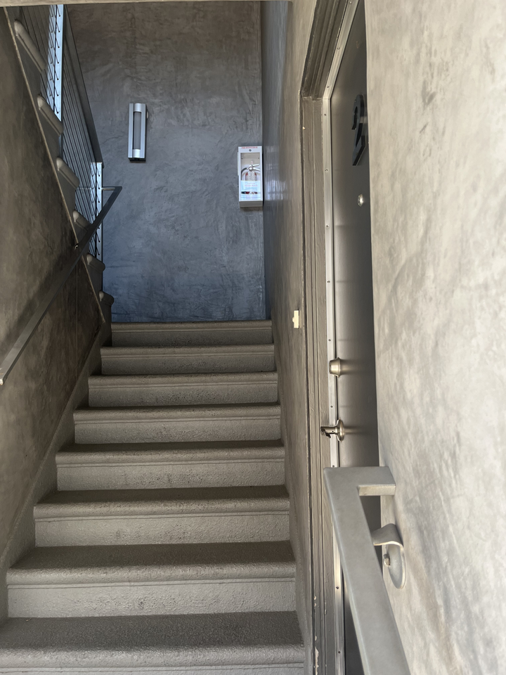 866 Hilldale Ave #5 - Photo 6 of 32