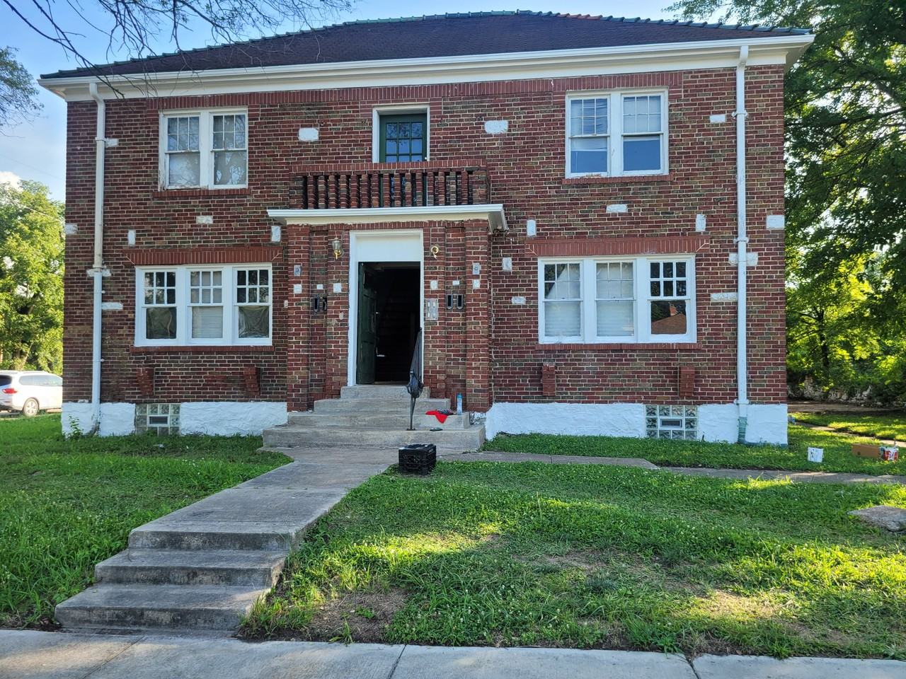 2442 2442 St Louis Ave 2444 St Louis Ave #2442UPPER - Photo 3 of 3