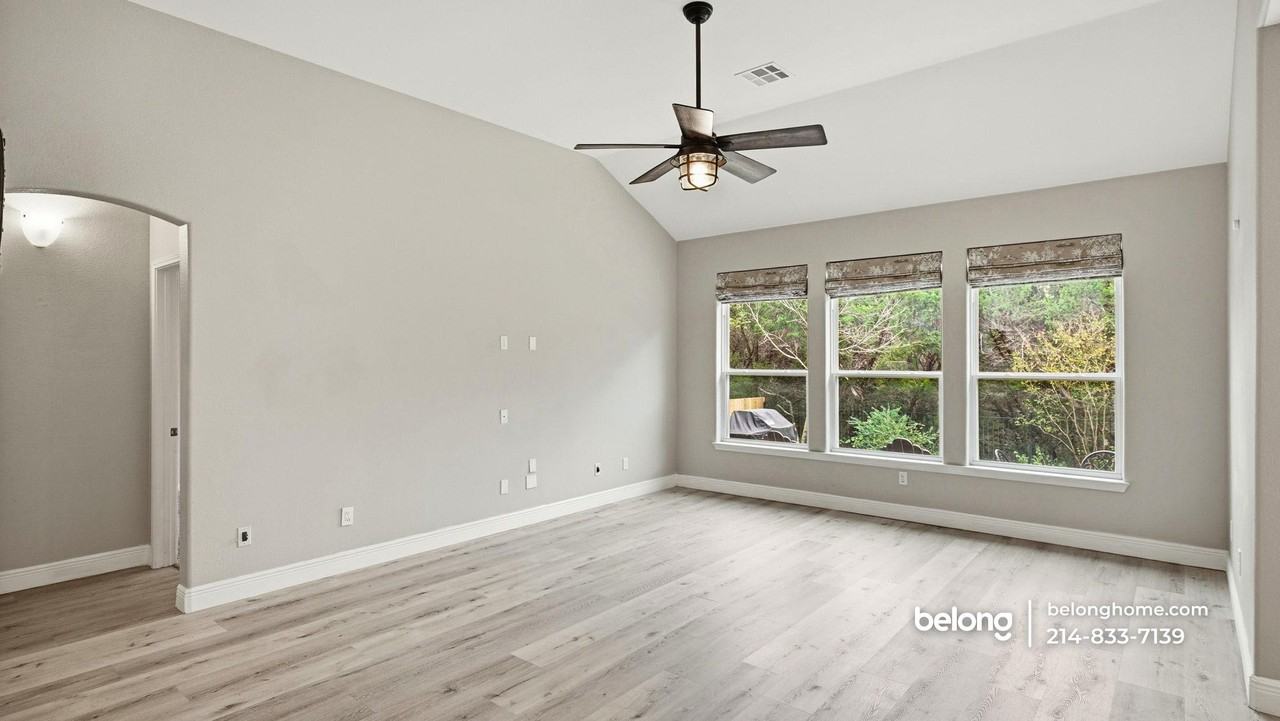 2310 Erica Kaitlin Ln - Photo 5 of 32