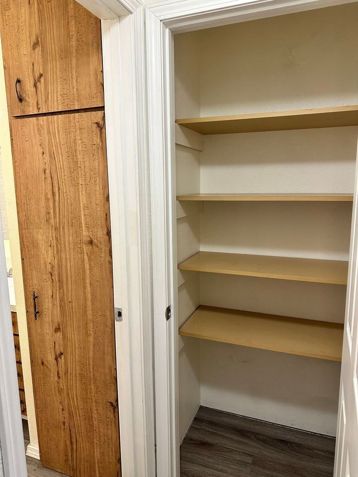 Forest Hills Apartments - Photo 6 of 10