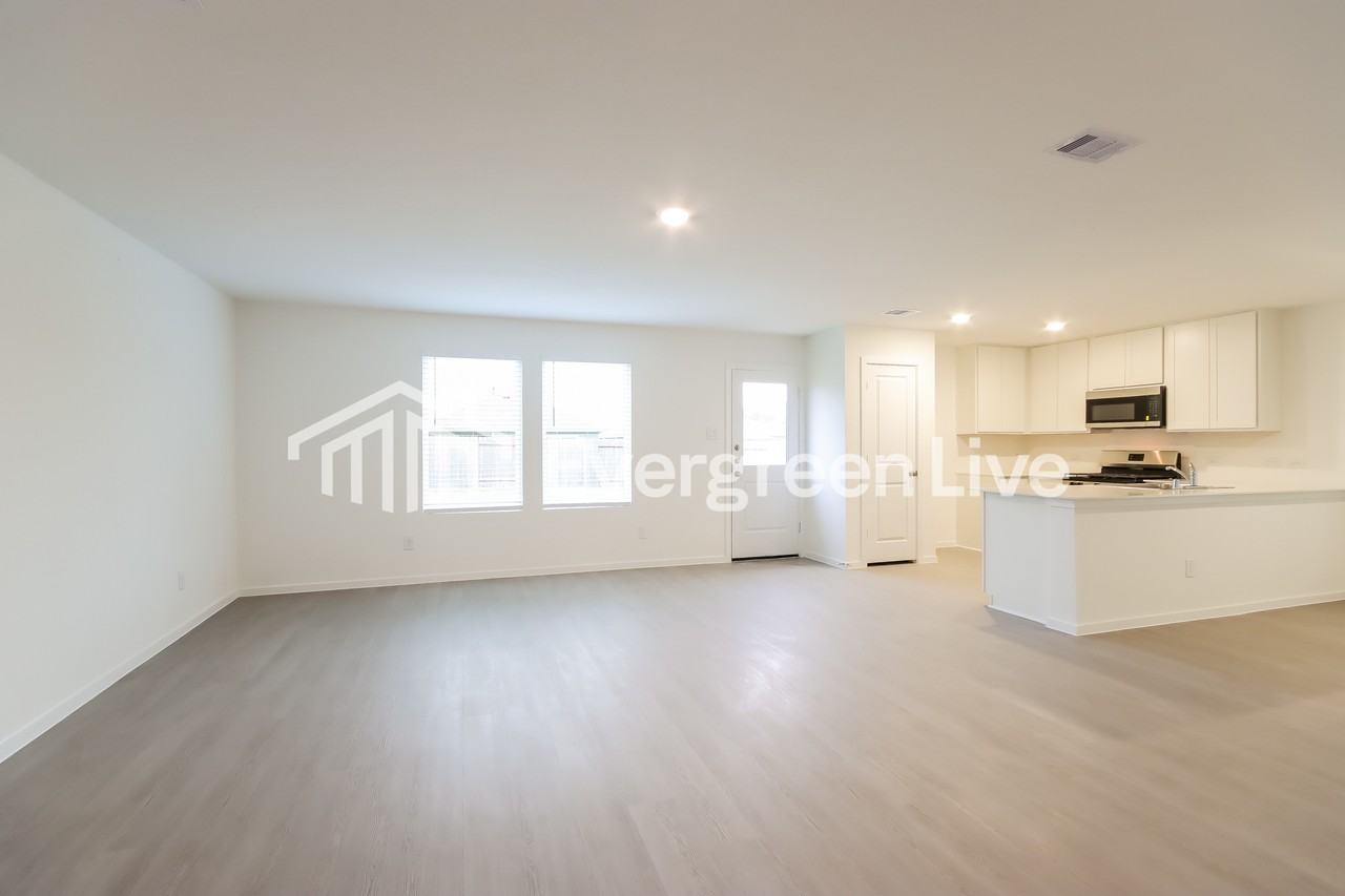 31428 Moore Rd - Photo 6 of 16