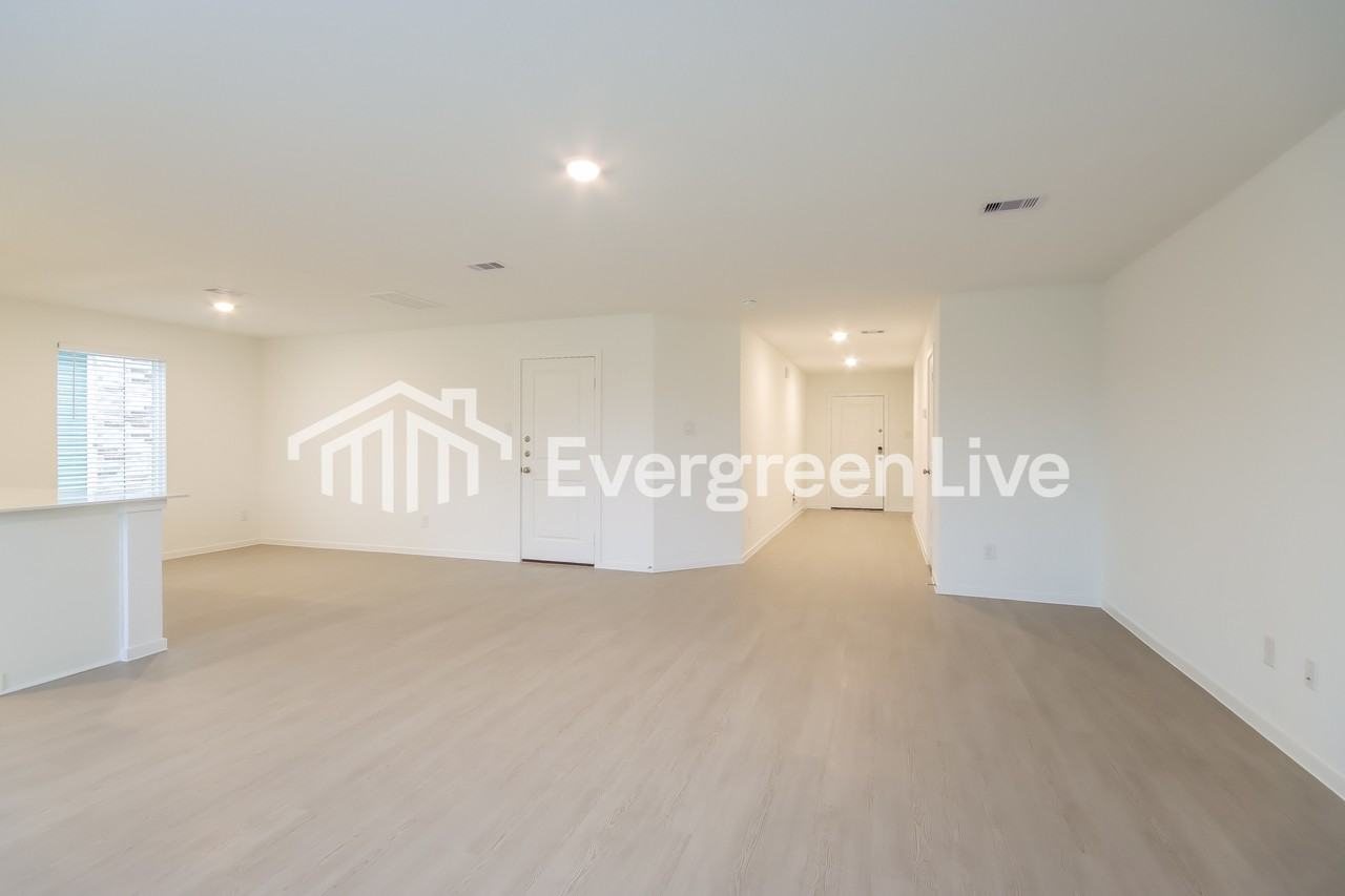 31428 Moore Rd - Photo 7 of 16