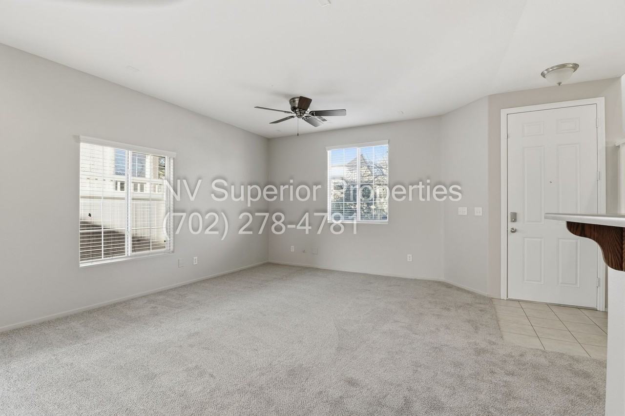 939 Wembly Hills Avenue - Photo 5 of 50