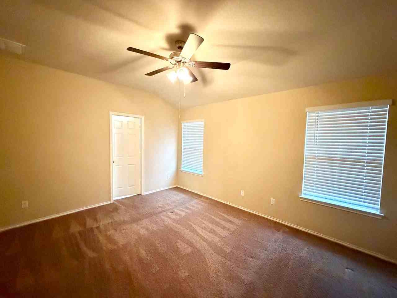 2925 Keathley Drive - Photo 7 of 16