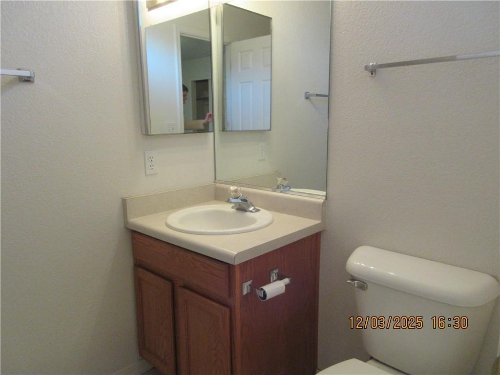 2469 Fox Avenue - Photo 7 of 9