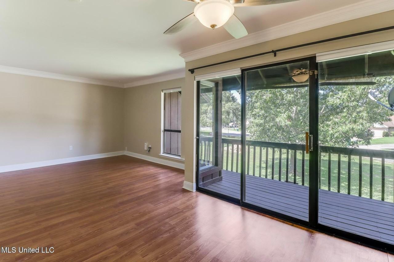 242 Molokai Vlg - Photo 3 of 18