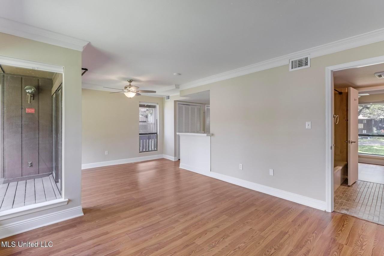 242 Molokai Vlg - Photo 6 of 18