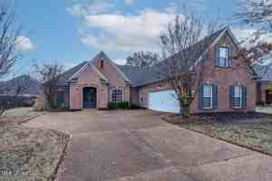featured image of 2864 Summer Oaks Place