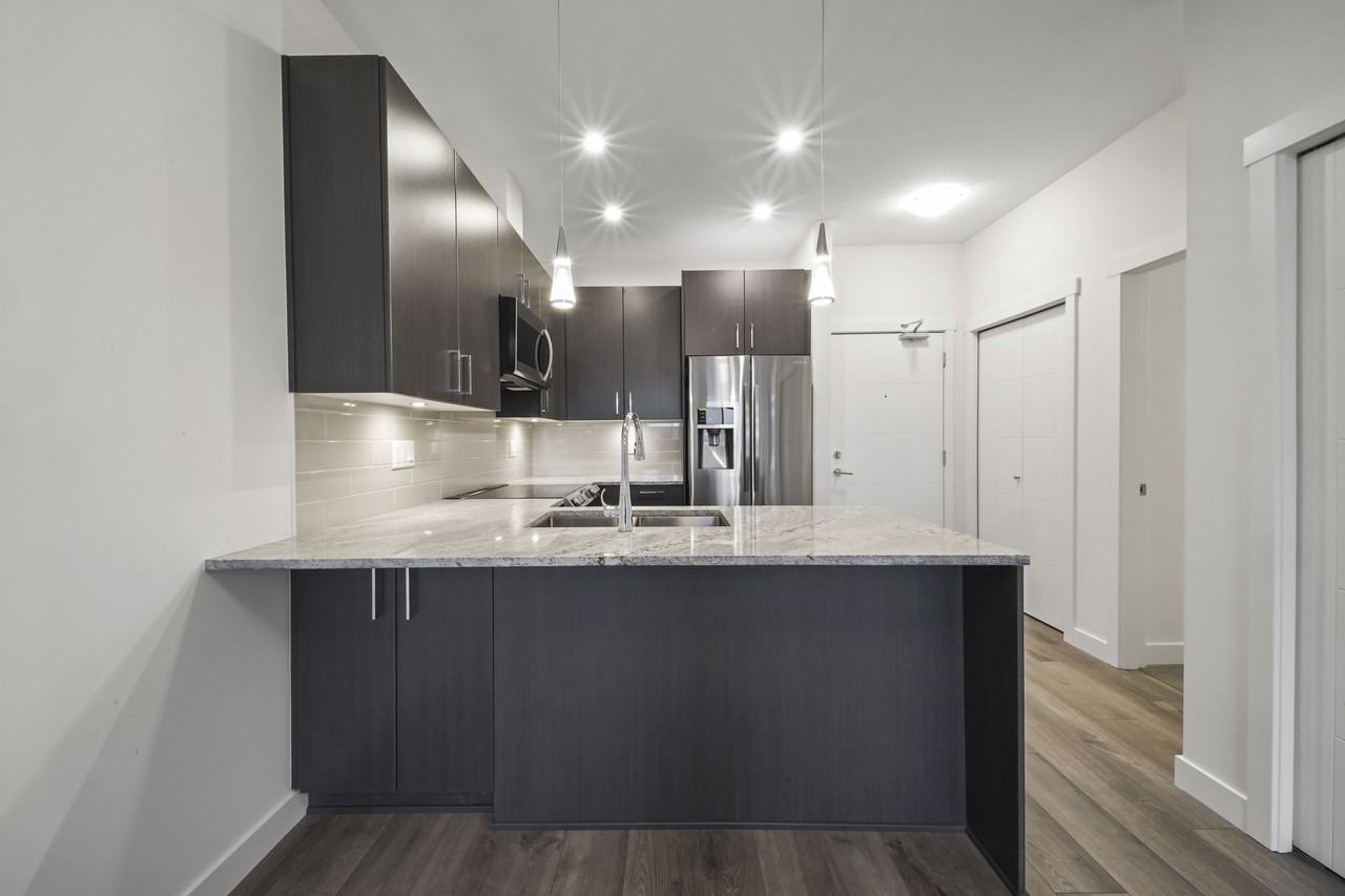 20362 72B Avenue #411