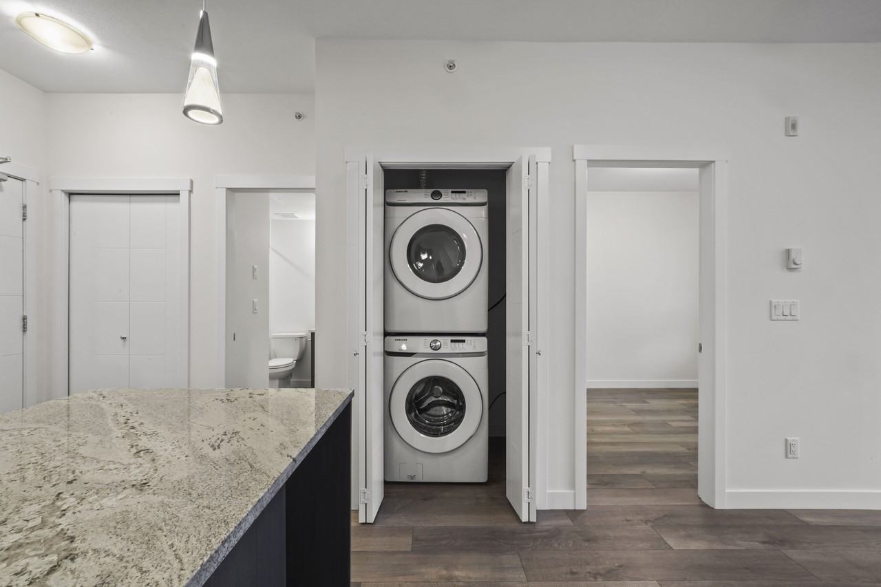 20362 72B Avenue #411 - Photo 3 of 18