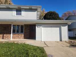 featured image of 706 North Hawthorne Drive