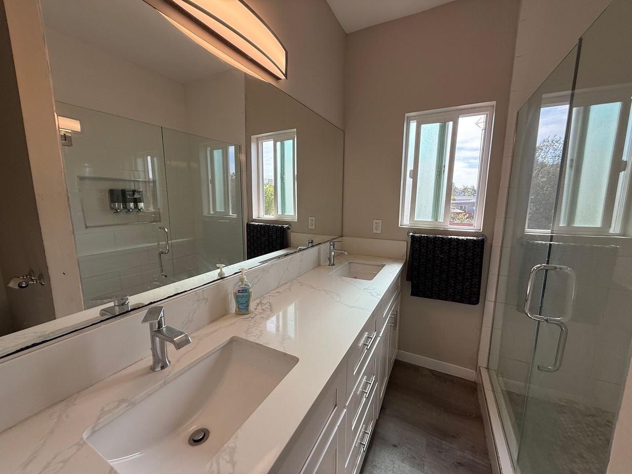 5225 E Falls View Dr - Photo 6 of 10