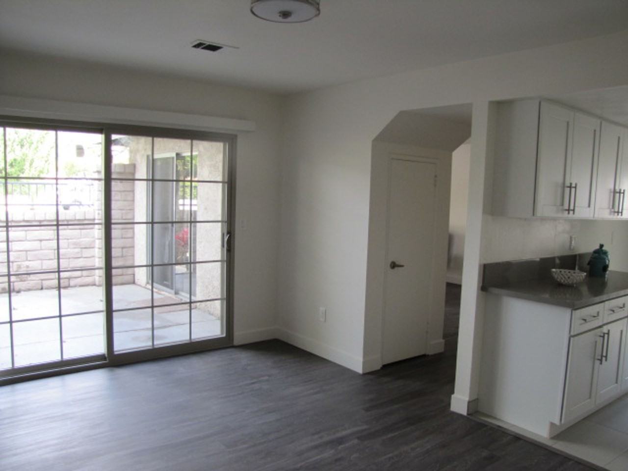 316-356 W. Meda Ave. Glendora CA. 91741 - Photo 2 of 30