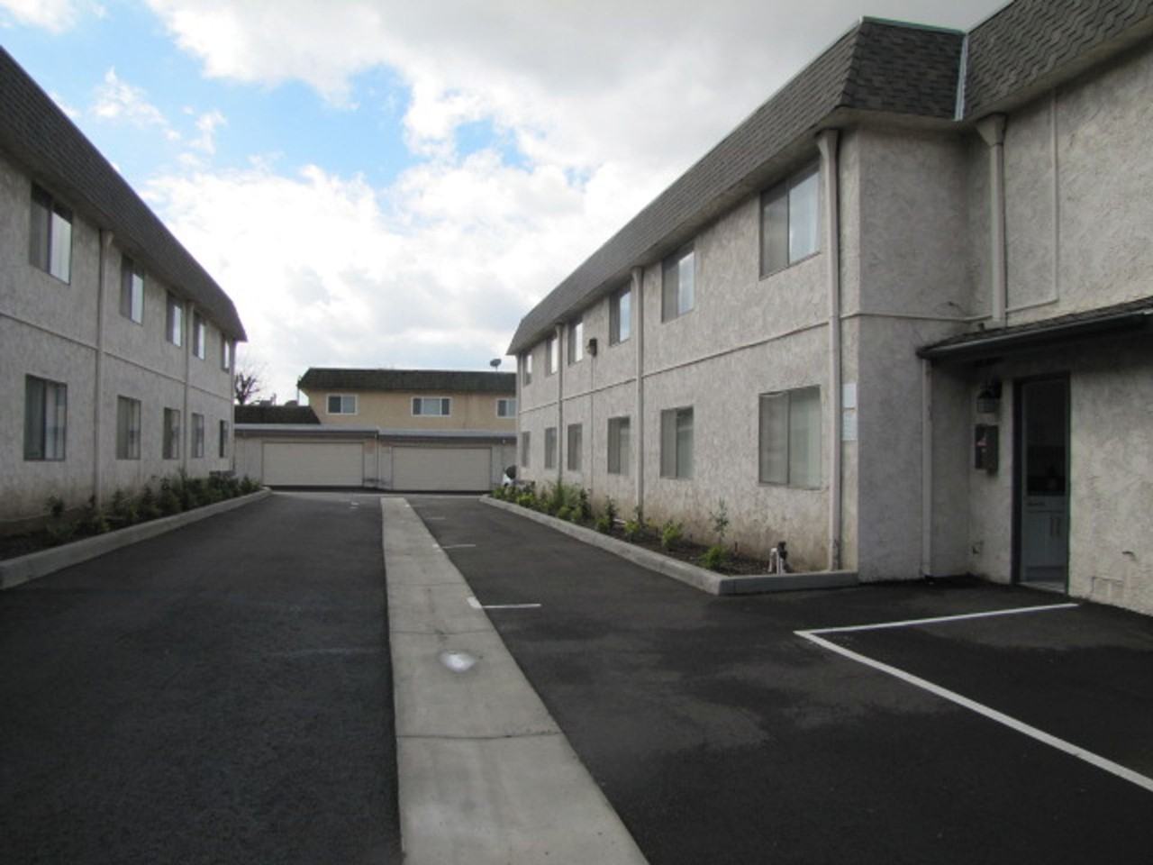 316-356 W. Meda Ave. Glendora CA. 91741 - Photo 5 of 30