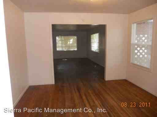 106 Oak St - Photo 2 of 3