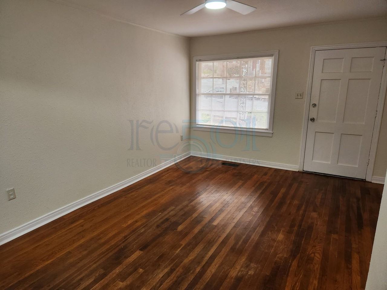 200 N Elm St - Photo 3 of 25