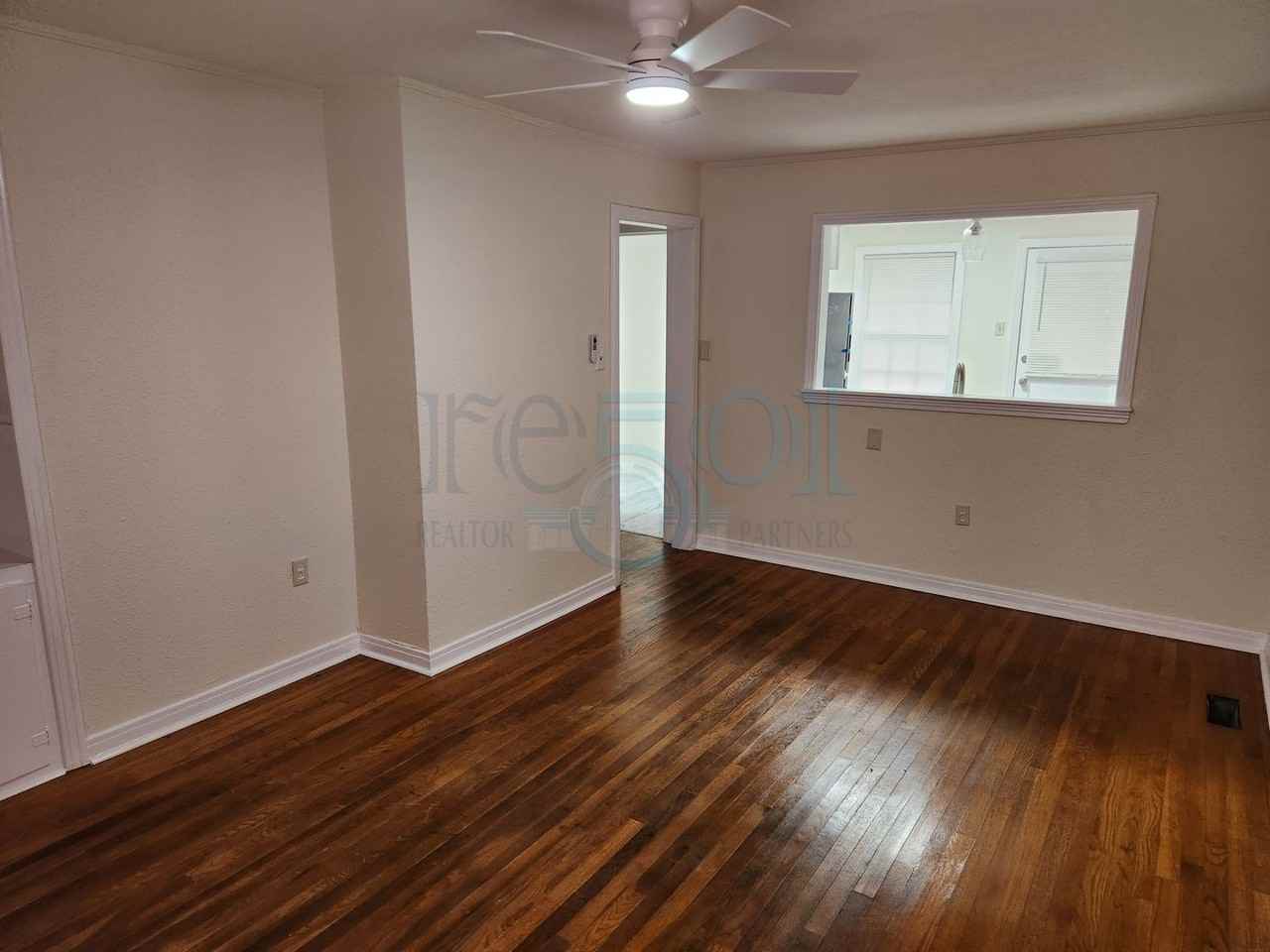 200 N Elm St - Photo 5 of 25