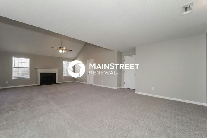 4634 Derby Loop - Photo 7 of 17