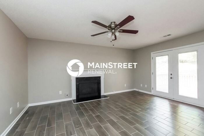 5316 Groveton Ct - Photo 4 of 17