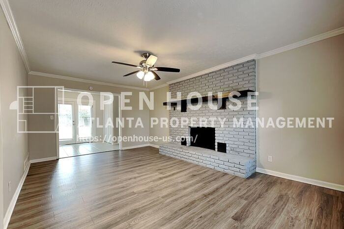 2779 Lanier Dr - Photo 5 of 25