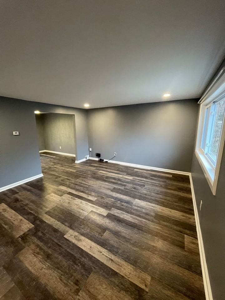 260 Evaline St - Photo 3 of 50