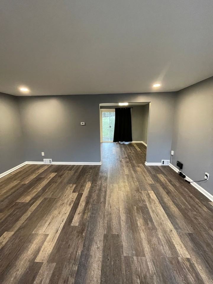 260 Evaline St - Photo 5 of 50