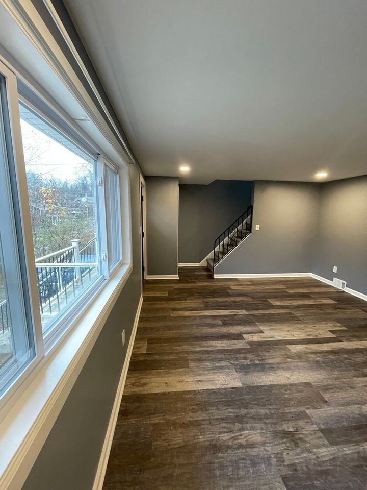 260 Evaline St - Photo 6 of 50