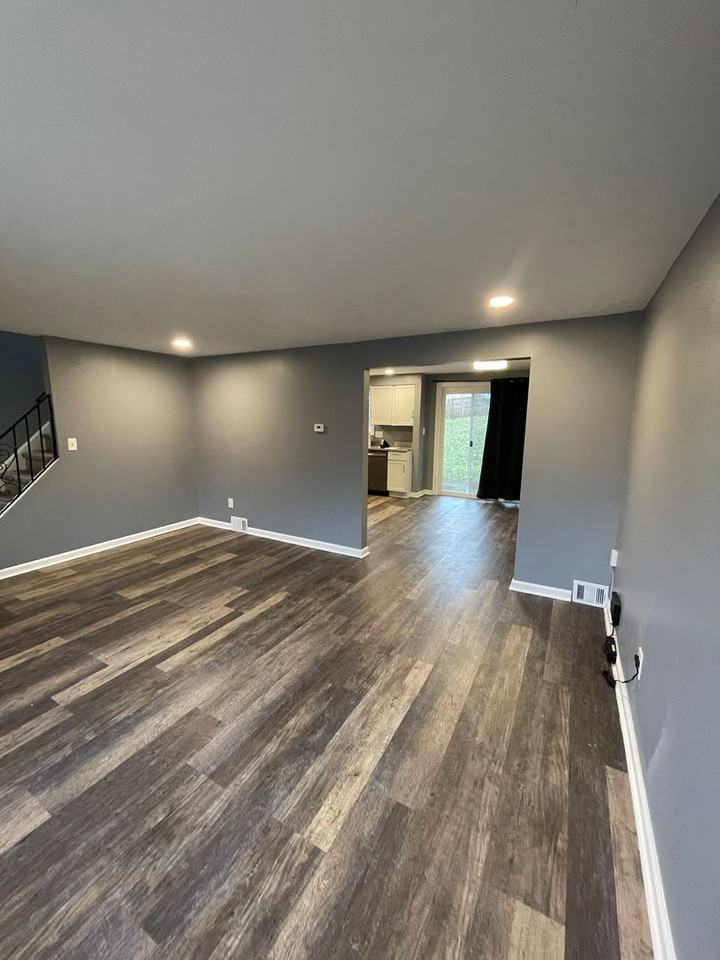 260 Evaline St - Photo 7 of 50