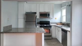 1542-1548 1/2 Pine Ave - Photo 1 of 1