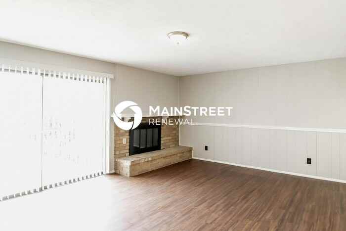 7254 Cloverglen Dr - Photo 3 of 16