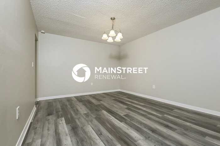 4135 Old Colony Rd - Photo 4 of 16