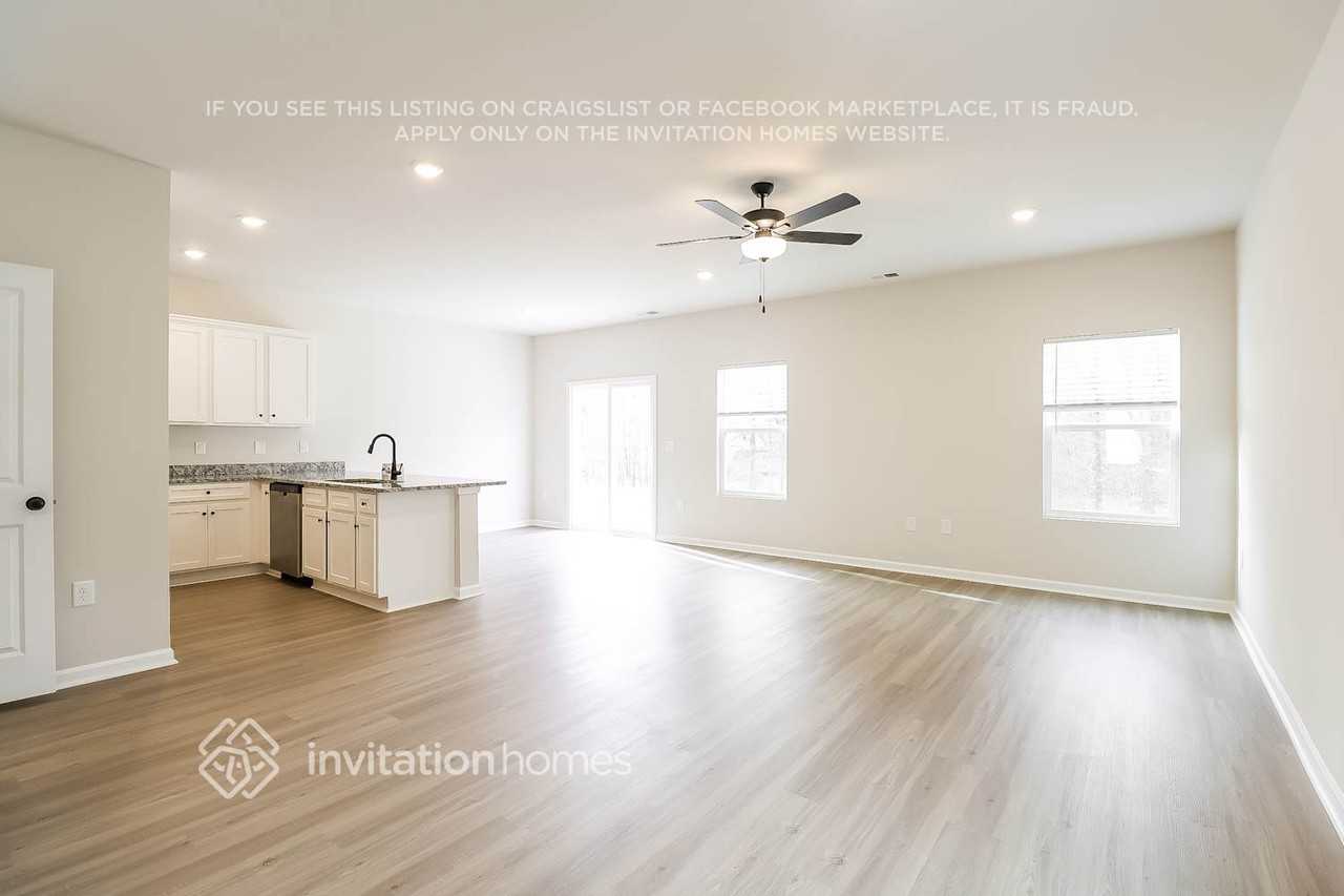 3439 Saddlebred Drive - Photo 6 of 18