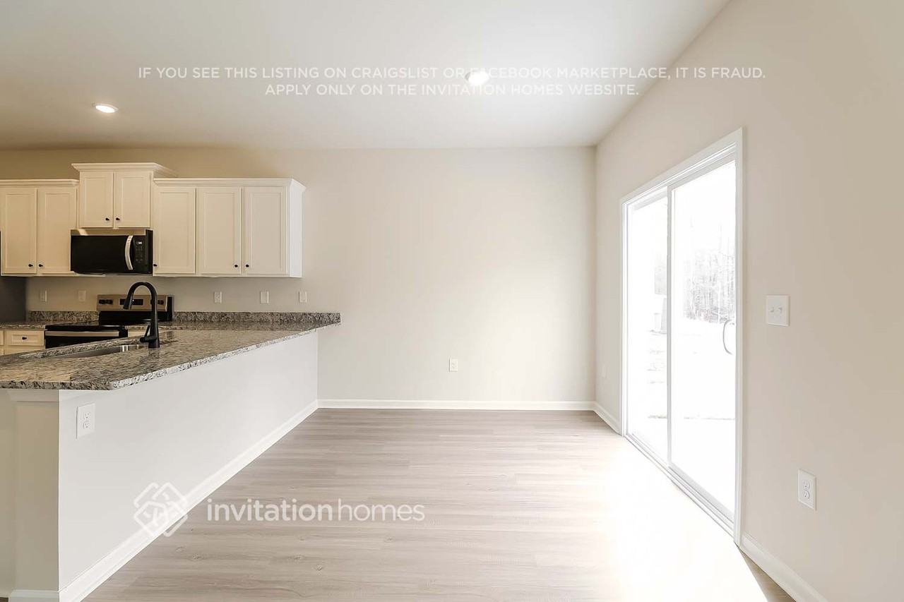 3439 Saddlebred Drive - Photo 7 of 18