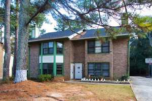 featured image of 2137 Golfview Drive Southeast