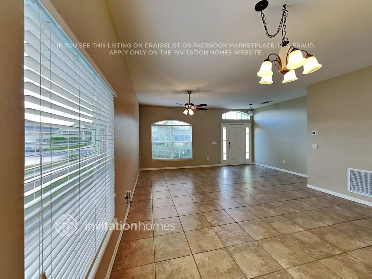 105 Islamorada Way - Photo 3 of 17