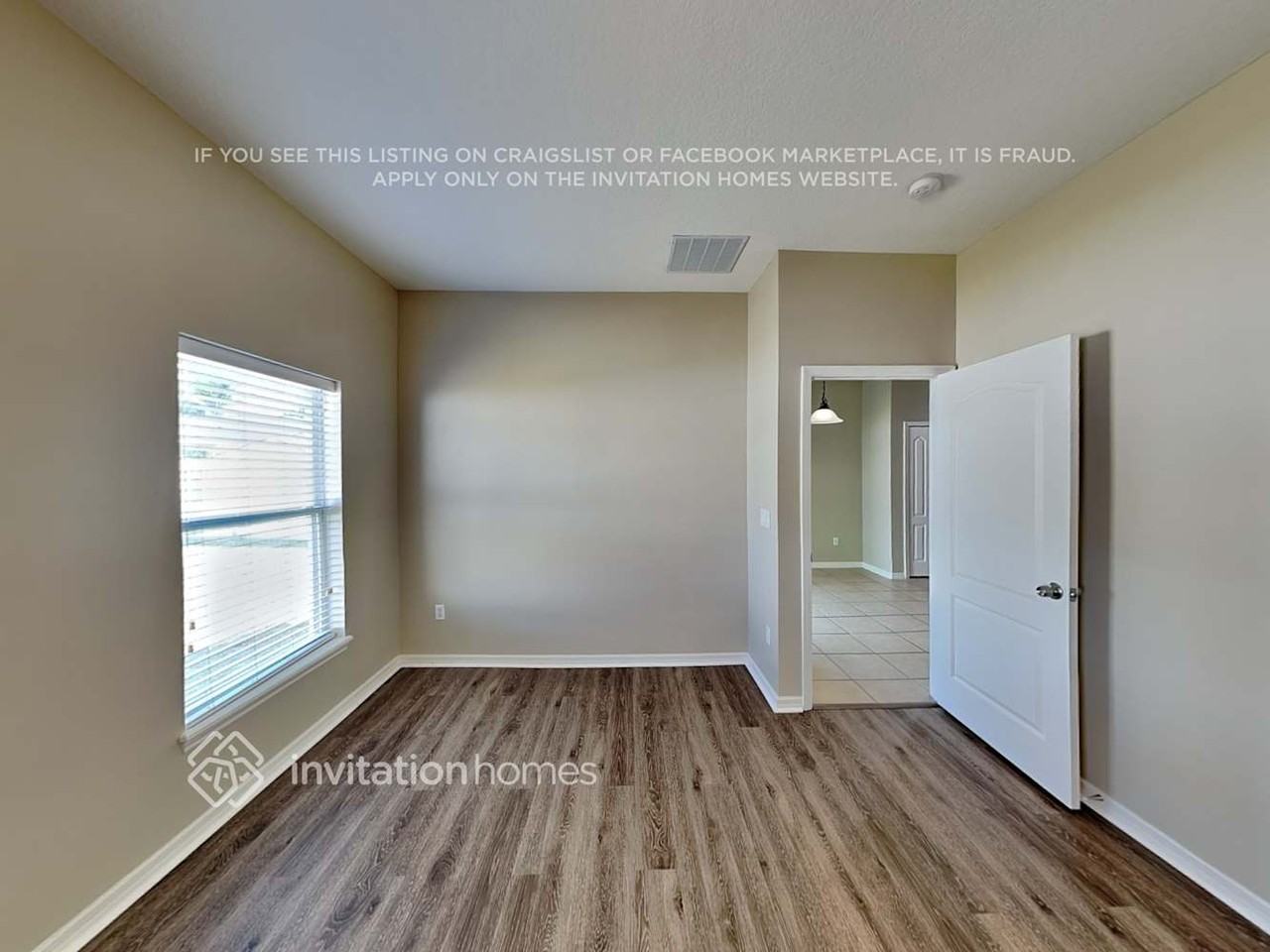 105 Islamorada Way - Photo 7 of 17