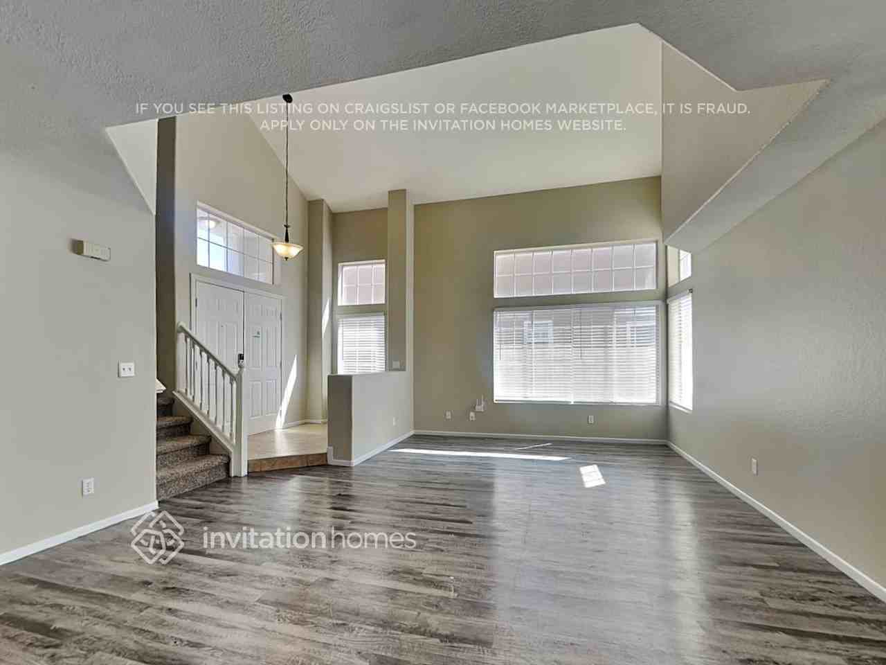 2329 Reddon Cir - Photo 4 of 21