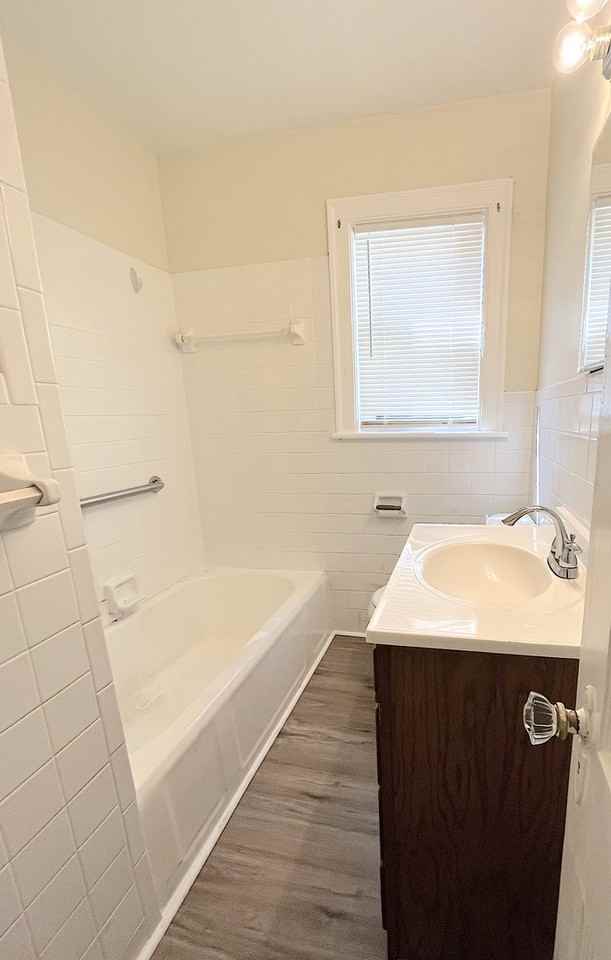 3307 Chalfin Avenue - Photo 7 of 32