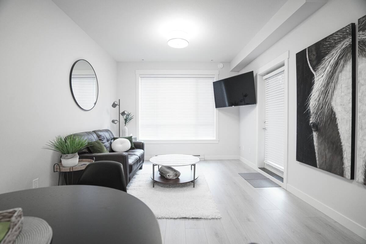 32690 14 Avenue #200 - Photo 5 of 23