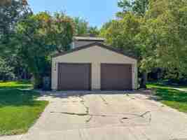 featured image of 4210 Harris St