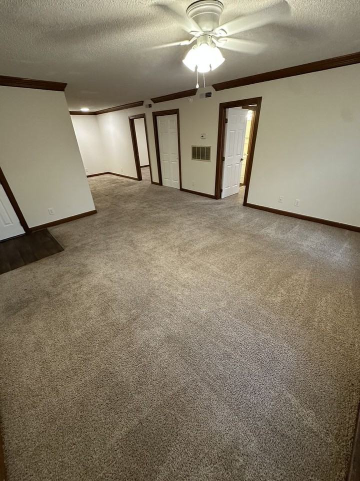 3535 Ivy Commons Dr - Photo 3 of 10