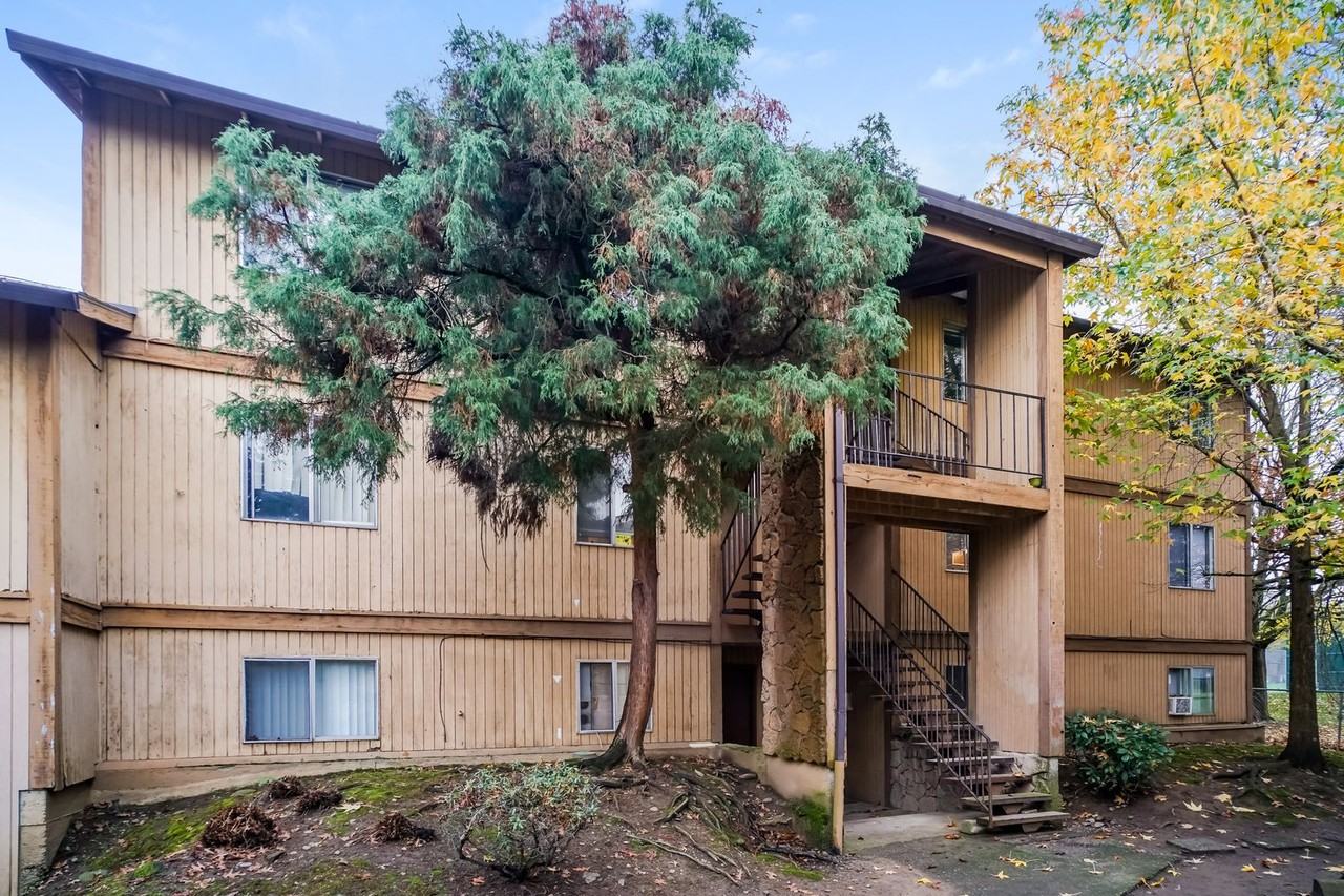 Parkway Garden - Photo 5 of 36